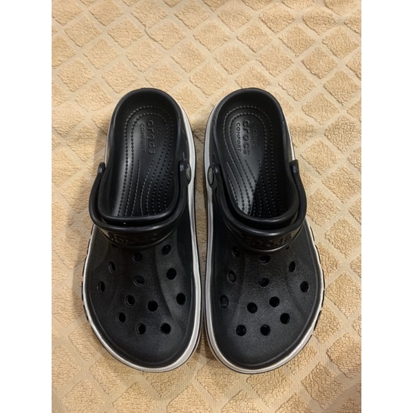 รองเท้าลำลองcrocs-มือ2