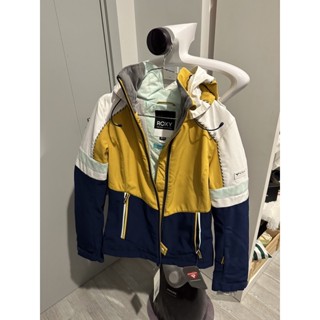 ski jacket in summer color from roxy xs new!!