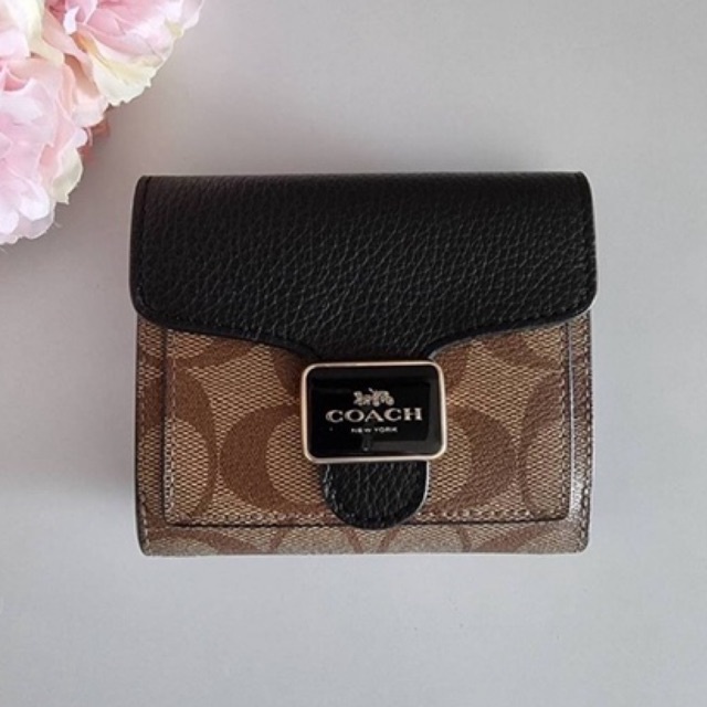 กระเป๋าสตางค์-ใบเล็ก-coach-c7805-signature-pepper-wallet-khaki-brown-multi-ลายซีสีน้ำตาล-ใบสั้น