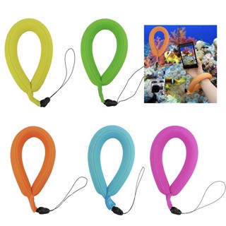 ภาพหน้าปกสินค้าพร้อมส่ง Waterproof Camera Float Strap Underwater Camera for Sports camera shooting ที่เกี่ยวข้อง