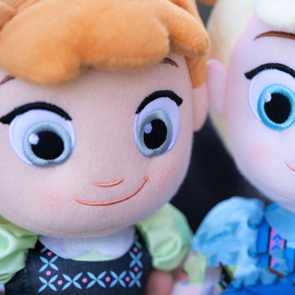 ภาพสินค้าตุ๊กตาเอลซ่าอันนา (Frozen) เบบี้ ลิขสิทธิ์แท้ จากร้าน comamg บน Shopee ภาพที่ 3