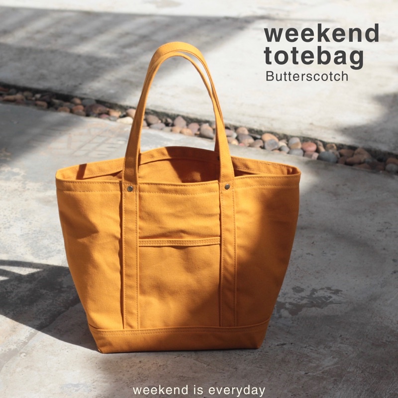 ภาพหน้าปกสินค้าweekend totebag (m)  กระเป๋าผ้าแคนวาส จากร้าน weekend_is_everyday บน Shopee