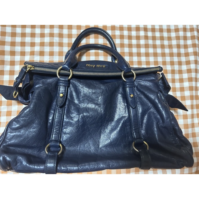 กระเป๋า Miu Miu Bow Bag ไม่มีสายยาว แท้ 100% | Shopee Thailand
