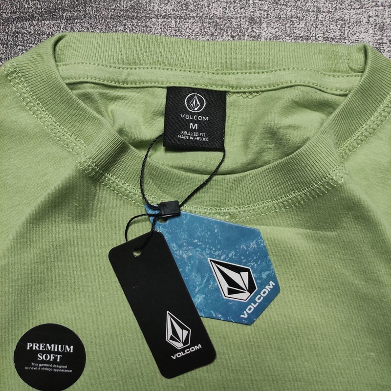 เสื้อยืดแบรนด์เนม-hijau-green-volcom-volcom-สีเขียว