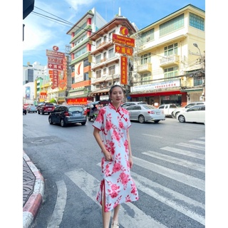 ภาพหน้าปกสินค้าNeramit Xin Yi qipao (ไม่มีขนนก) ที่เกี่ยวข้อง