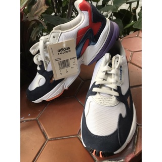 adidas falcon ไซส์us8ครึ่ง ของใหม่