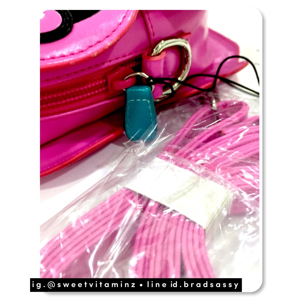 กระเป๋าทรงไอศครีม-paul-frank-สีชมพูสดใส-น่ารัก-มาพร้อมกับสายสะพายไหล่-สินค้าใหม่-ป้ายห้อย-ของแท้-100-จาก-shop