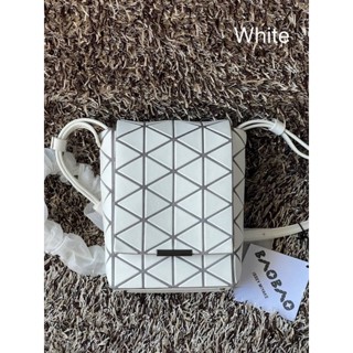 Baobao Issey Miyake Off-White Flap Messenger Bag(Small)