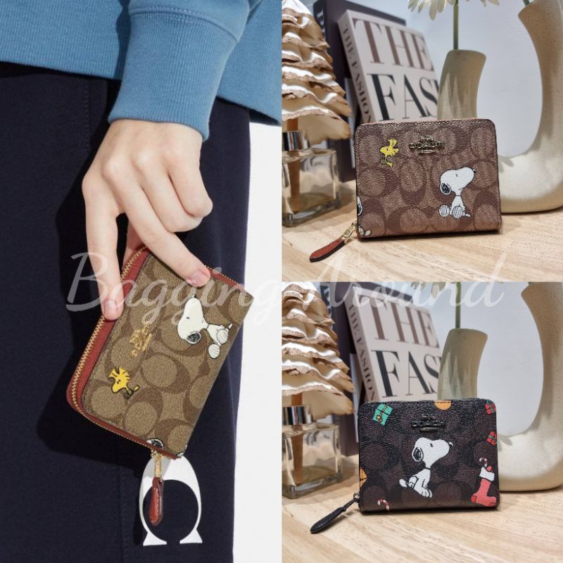coach-peanuts-small-zip-around-wallet-in-signature-canvas-with-snoopy-woodstock-print