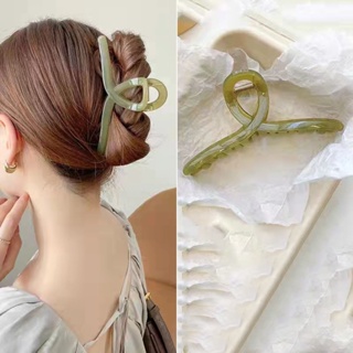 【AG】Claw Clip Large Size Elegant Temperament Half Transparent Non-slip Hairstyle Decoration Headwear Jelly Color Women Head Back Hair Clamp for Thin Medium Hair