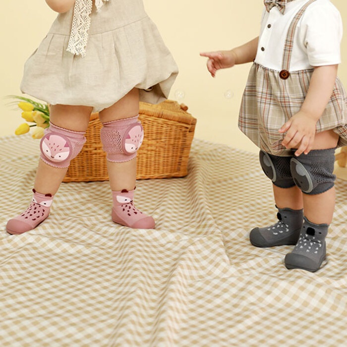set-attipas-ชุดของขวัญเด็กวัยหัดเดิน-รูปสัตว์-รองเท้า-สนับเข่า