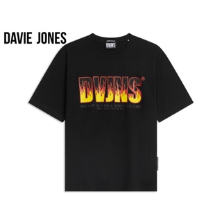 DAVIE JONES เสื้อยืดโอเวอร์ไซส์ พิมพ์โลโก้ รีดสตัท สีดำ Graphic Embroider Stud T-Shirt in black LG0042BK