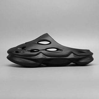 สินค้า Yeezy monster รองเท้าแตะสไลด์ สีดํา สีขาว สีกากี คุณภาพสูง สําหรับผู้หญิง ผู้ชาย eu36-45