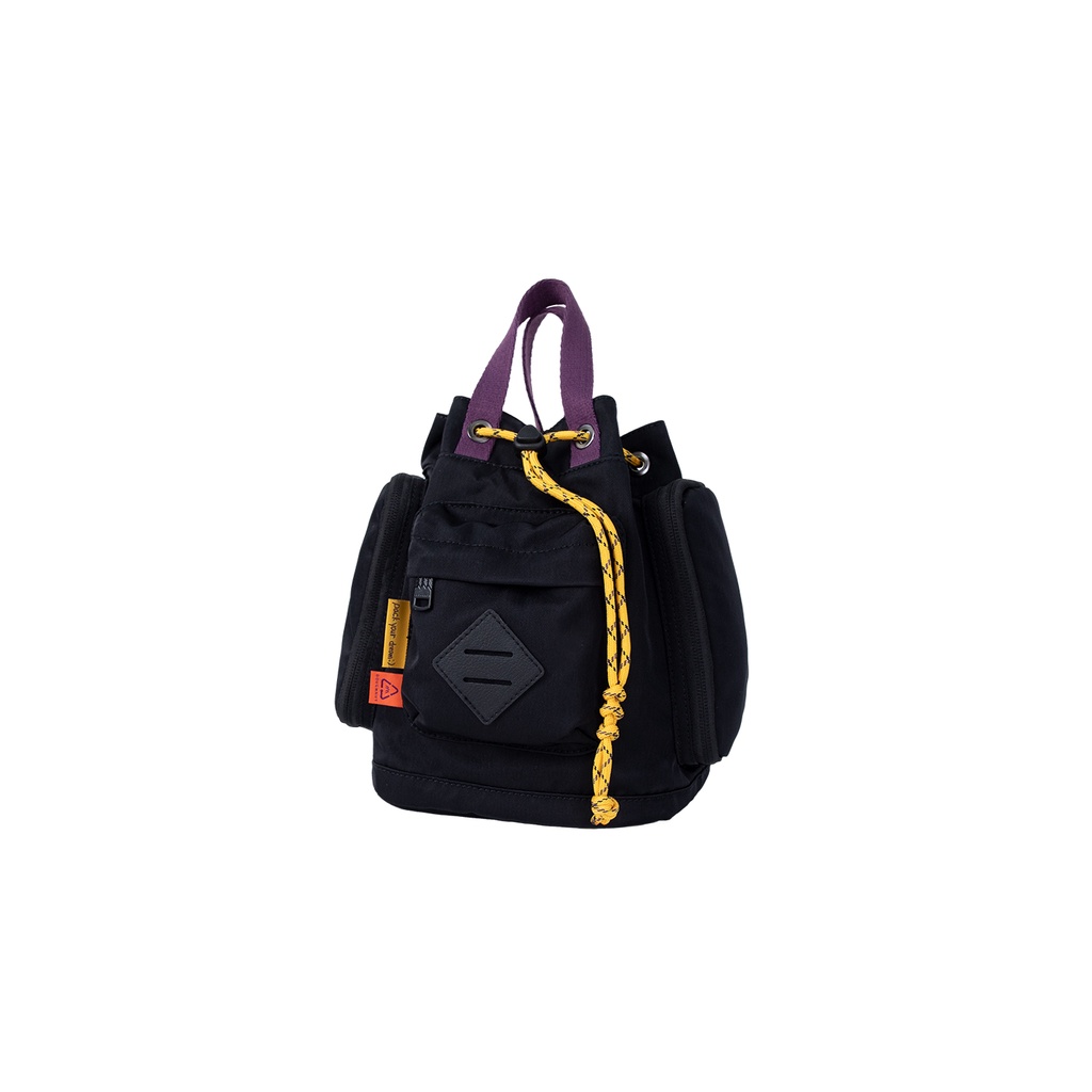 doughnut-bag-pyramid-tiny-happy-camper-series-black-กระเป๋าโดนัทกันน้ำได้-ผลิตจากผ้าไนลอน-420d-น้ำหนักเบา-รหัสสินค้า-09644