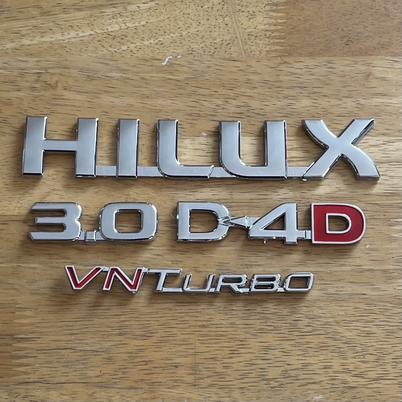 โลโก้-hilux-3-0-d4d-vn-turbo-ตัวหนังสือข้างประตู-จำนวน-4-ชิ้น