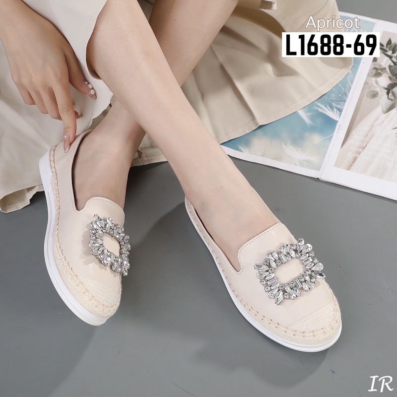 l1688-69-รองเท้าลำลองหนังนิ่ม-งานสวยมาก-จัดเลยสิค้า