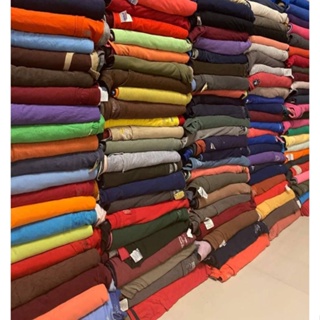 ภาพขนาดย่อของภาพหน้าปกสินค้าเสื้อยืดสีพื้นมือสองงานป้ายUSA จากร้าน ning_krodaksron บน Shopee