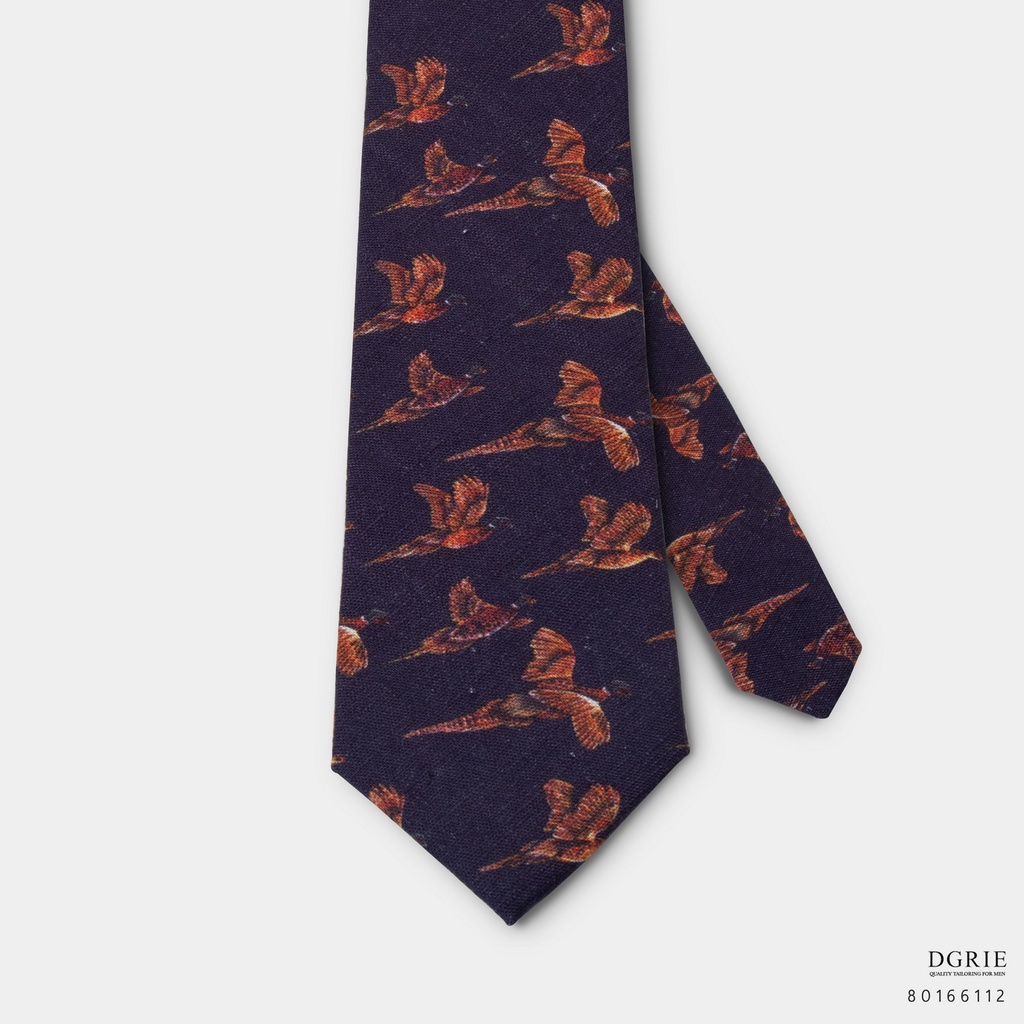 classic-indigo-blue-bird-3-inch-necktie-เนคไทสีน้ำเงินครามลายนก