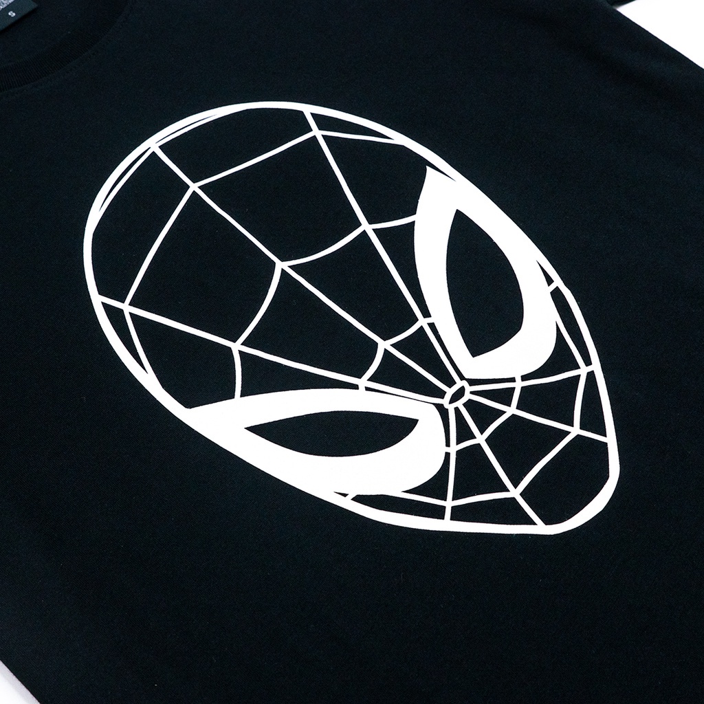 marvel-men-uv-sensitive-spider-man-t-shirt-เสื้อยืดผู้ชายลายสไปเดอร์แมน-เทคนิคสียูวีเปลี่ยนสีเมื่อโดนแดด-สินค้าล-01