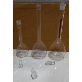 ขวดแก้ว ขวดวัดปริมาตร Volumetric Flask Class A 100,250,500 ml. พร้อมฝาปิด