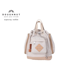 DOUGHNUT BAG : Pyramid Tiny Happy Camper Series : IVORY กระเป๋าสะพาย (รหัสสินค้า 09644)