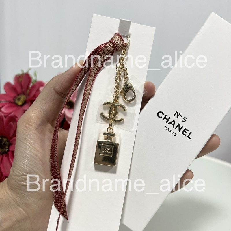 แท้-พวงกุญแจ-chanel-holiday-key-ring-อะไหล่สีทอง