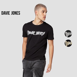 DAVIE JONES เสื้อยืดพิมพ์ลายโลโก้ สีดำ Graphic Print T-Shirt in black WA0110BK B1