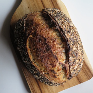 ภาพหน้าปกสินค้าⓋ Super Seeds Sourdough Bread (16% Whole Wheat, Vegan) ซึ่งคุณอาจชอบสินค้านี้