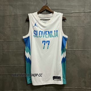 【648】สโลวีเนีย สําหรับผู้ชาย #เสื้อกีฬาแขนสั้น ลายทีม Luka Doncic 77 สีฟ้า