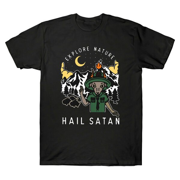 เสื้อยืดผู้ชาย-ผ้าฝ้าย-สีดํา-แขนสั้น-พิมพ์ลายแพะ-explore-nature-hail-satan-04