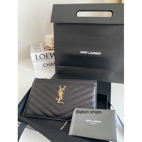 like-new-ysl-pouch-พึ่งออกช้อป-emquartier-เดือนนี้-ปี21-อุปกรณ์ครบ-แท้