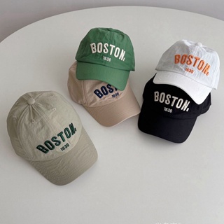 Boston หมวกเบสบอล ระบายอากาศ แห้งเร็ว พิมพ์ลายตัวอักษร ปรับได้ เหมาะกับฤดูใบไม้ผลิ ฤดูร้อน สําหรับเด็กผู้ชาย และเด็กผู้หญิง