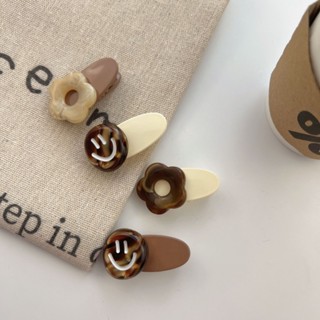 สินค้าใหม่ กิ๊บติดผม รูปชานม ดอกไม้น่ารัก ขนาดเล็ก สีตัดกัน สไตล์เกาหลี สําหรับผู้หญิง 2023