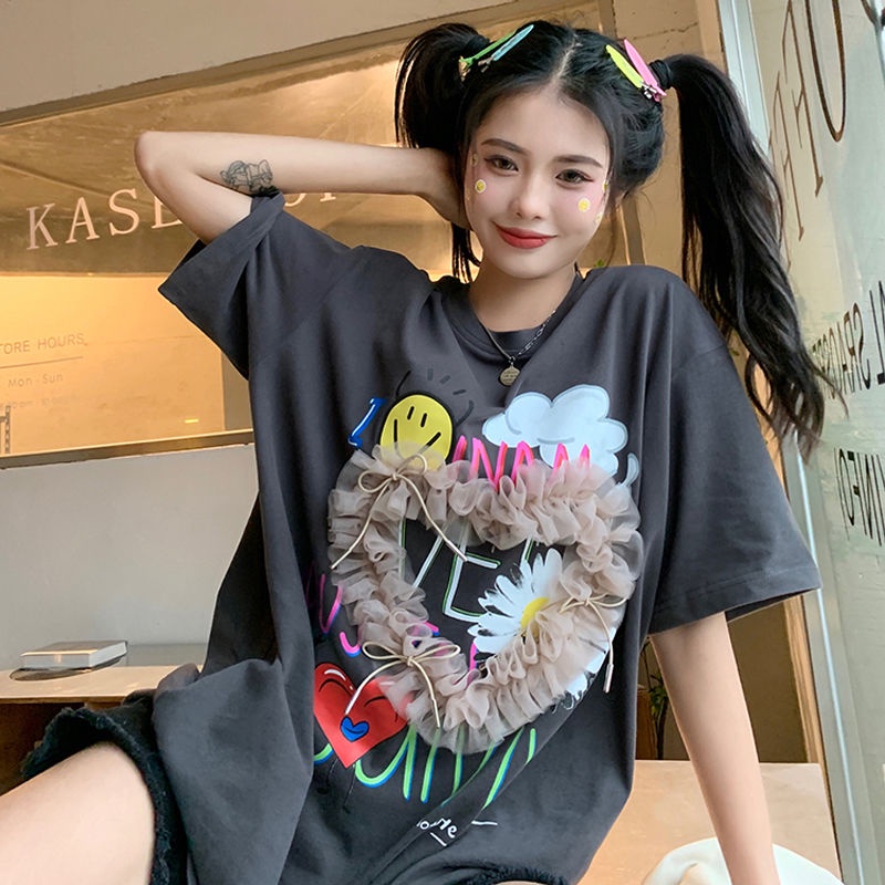 ฤดูร้อนขนาดบวกการออกแบบใหม่ความรู้สึกด้านบนความรักตาข่ายพิมพ์เสื้อยืดแขนสั้นหลวม