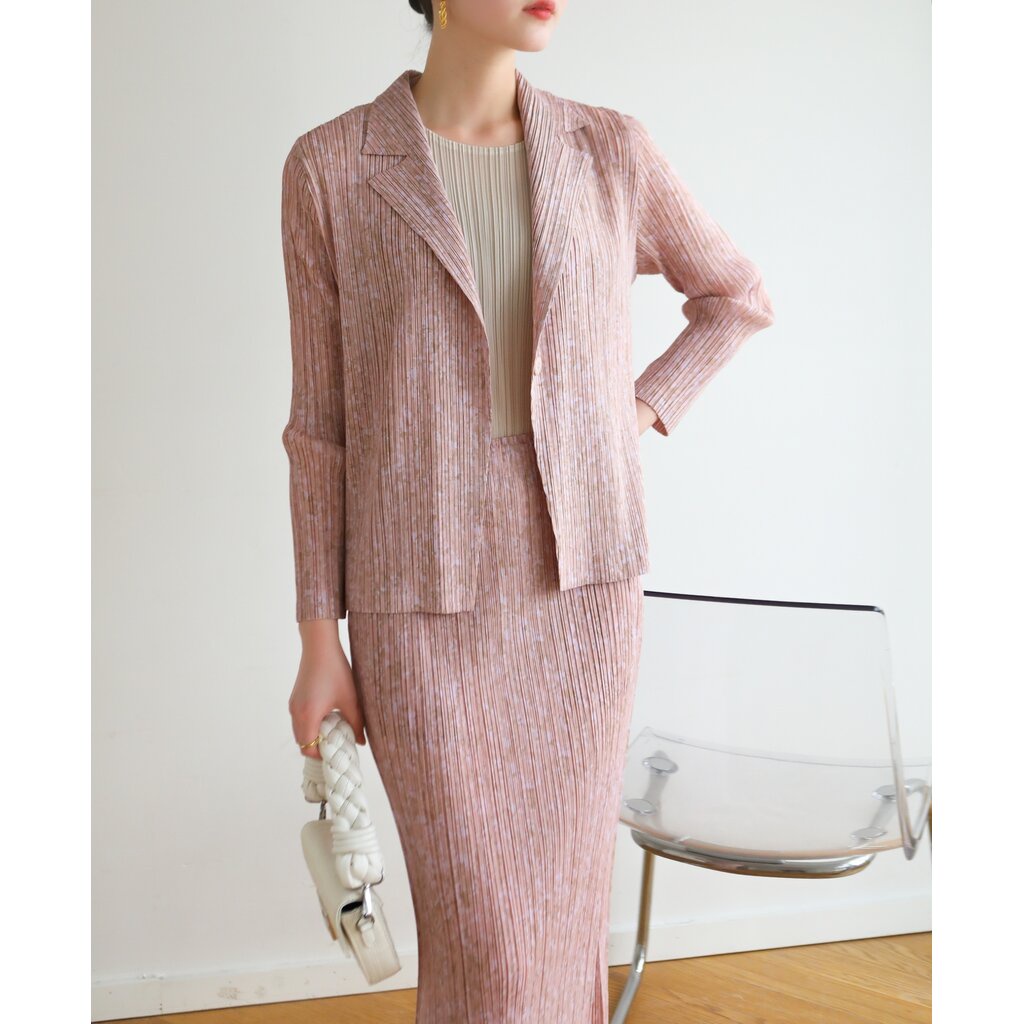 2muay-pleat-เสื้อคลุมผู้หญิง-เสื้อคลุมพลีทคุณภาพ-รุ่น-gjo8667-1-4สี-free-size-printed-collar-pleat-cardigan