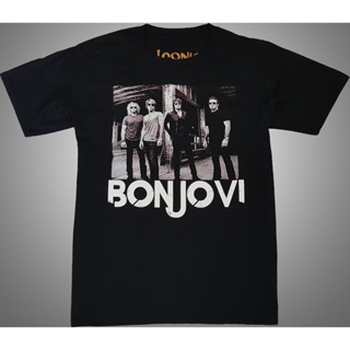 2023เสื้อยืดผ้าฝ้าย เสื้อยืดแขนสั้นผ้าฝ้ายพิมพ์ลาย Bon Jovi สําหรับผู้ชาย