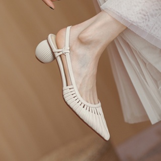 Baotou รองเท้าแตะส้นกลาง หัวแหลม แต่งรูกลวง สีขาว แฟชั่นฤดูร้อน สไตล์ฝรั่งเศส สําหรับผู้หญิง