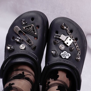Jibbitz เพชรเกาหลี สําหรับ Crocs ชุดโลหะ Rivet Jibits โซ่คริสตัล พลอยเทียม Jibitz Croc Charm ผู้หญิง รองเท้า อุปกรณ์เสริม จี้รองเท้า หมุดตกแต่ง