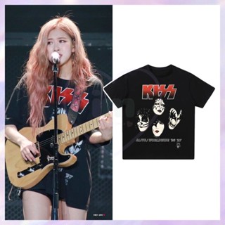  ใหม่เอี่ยมBLACKPINK เสื้อยืดลายดอกกุหลาบ สตรีทแฟชั่นเสื้อยืดฤดูร้อนสำหรับผู้ชายและผู้หญิง