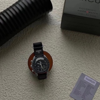 ภาพขนาดย่อของภาพหน้าปกสินค้าSwatch & OMG Co Branded Bioceramic นาฬิกาข้อมือควอตซ์แฟชั่น สายเซรามิค กันน้ํา สําหรับคู่รัก จากร้าน ihuya.th บน Shopee ภาพที่ 4