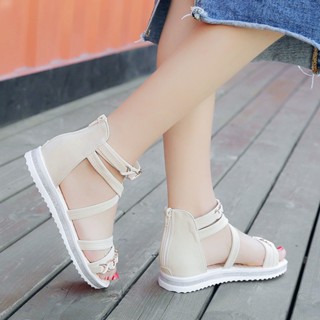 พร้อมส่ง รองเท้าแตะลําลอง ส้นแบน กันลื่น ประดับพลอยเทียม เข้ากับทุกการแต่งกาย สไตล์เกาหลี โรมัน เหมาะกับเดินชายหาด แฟชั่นฤดูร้อน สําหรับสตรี 2023 TBXJ