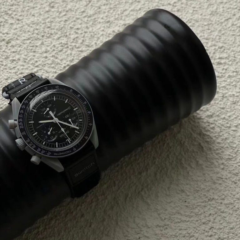 ภาพหน้าปกสินค้าSwatch & OMG Co Branded Bioceramic นาฬิกาข้อมือควอตซ์แฟชั่น สายเซรามิค กันน้ํา สําหรับคู่รัก จากร้าน ihuya.th บน Shopee