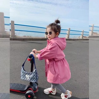 [Babycat] ใหม่ พร้อมส่ง เสื้อแจ็กเก็ตกันลม ความยาวปานกลาง ขนาดใหญ่ สไตล์เกาหลี ญี่ปุ่น แฟชั่นฤดูใบไม้ผลิ ฤดูใบไม้ร่วง สําหรับเด็กผู้หญิง 2023