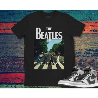 เสื้อยืด พิมพ์ลาย The Beatles Crossing Abbey Road เหมาะกับของขวัญ สําหรับผู้ชาย และผู้หญิง