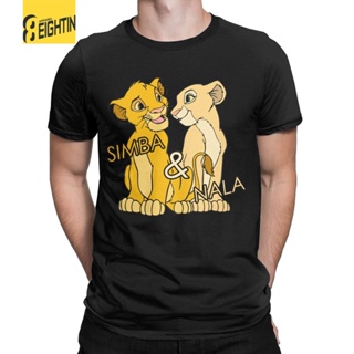 เสื้อยืดแขนสั้น พิมพ์ลายกราฟฟิค Disney Simba And Nala The Lion King สไตล์คลาสสิก สําหรับผู้ชาย และผู้หญิง_05