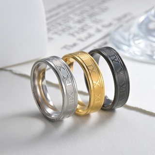 Easy ZHOU แหวนสเตนเลส รูปตัวเลขโรมัน 6 มม. สีทอง เครื่องประดับ สําหรับผู้ชาย ผู้หญิง หมั้น งานแต่งงาน ทุกเพศ KAR282