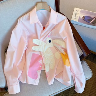 เสื้อเชิ้ตโปโล ความยาวปานกลาง แต่งขี้ผึ้ง แบบนิ่ม ลายกระต่าย สีชมพู แฟชั่นฤดูใบไม้ผลิ สําหรับผู้หญิง