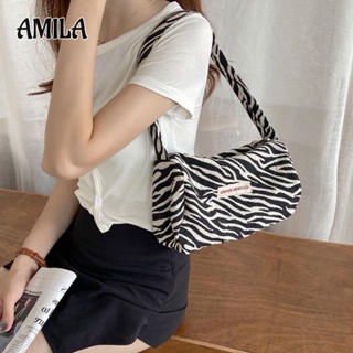 AMILA การออกแบบเฉพาะของเกาหลี พิมพ์ลายม้าลาย วินเทจ กระเป๋าใต้วงแขน กระเป๋าสะพายผ้าใบสีดำและสีขาวใหม่