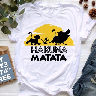 เสื้อยืด พิมพ์ลายกราฟฟิค The Lion King Woman Hakuna MATATA 90s 00s สไตล์วินเทจ แฟชั่นฤดูร้อน สําหรับผู้หญิง_05