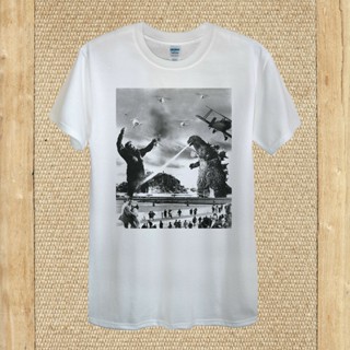 King Kong Vs Godzilla Design / Epic Retro Panic Fitted Men T-shirt_01